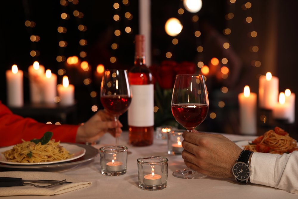 Couple having romantic dinner in restaurant